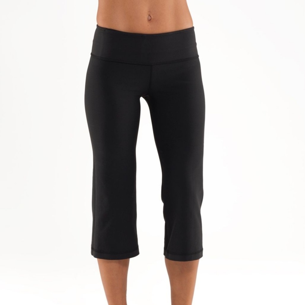 LULULEMON Reversible Cropped Pant Size 4 - Picture 2 of 8